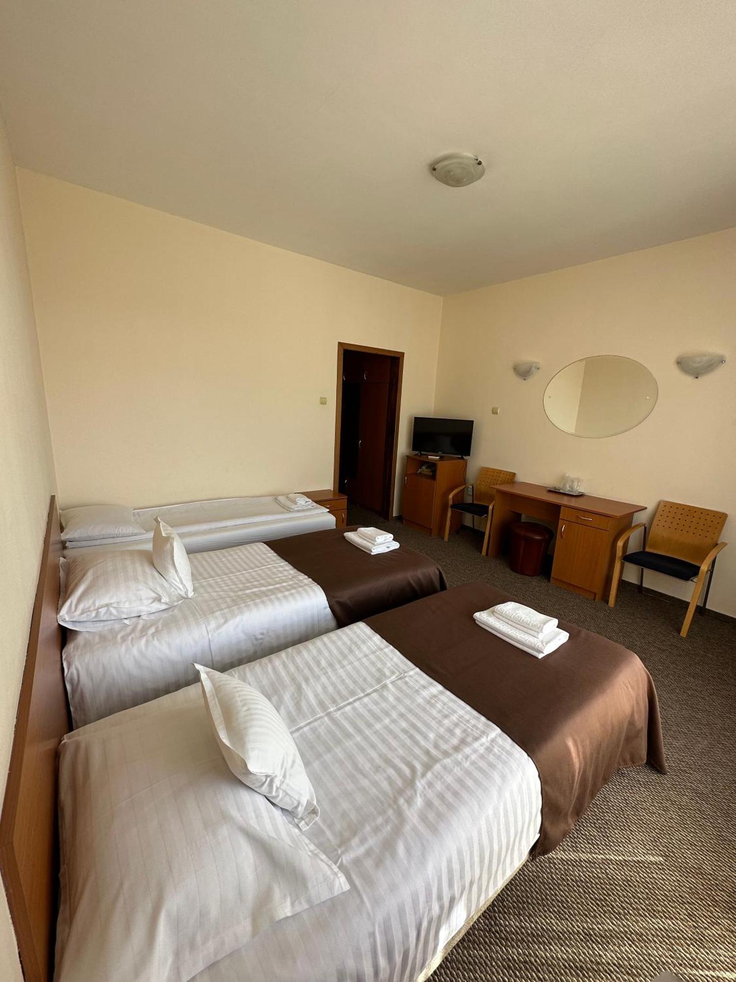 Hotel Diana Bistrita  Exterior photo
