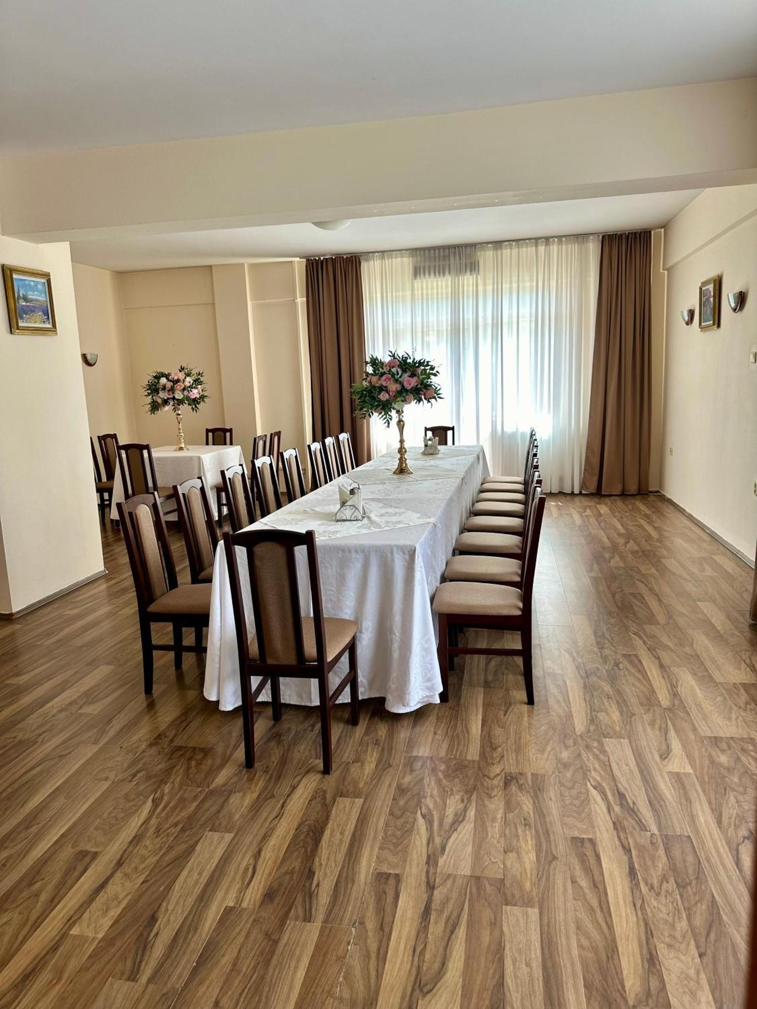 Hotel Diana Bistrita  Exterior photo